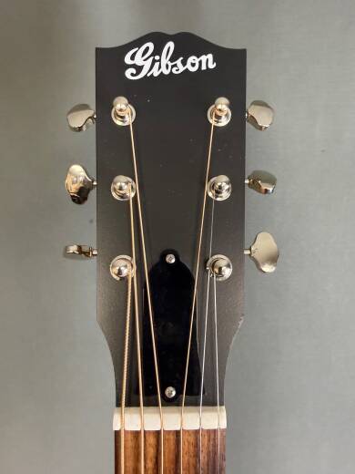 Store Special Product - Gibson J-35 Faded 30s Natural