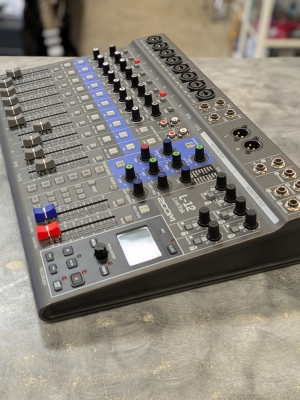 Store Special Product - Zoom - LIVETRAK L-12