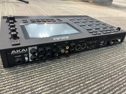 Store Special Product - Akai - MPC LIVE II