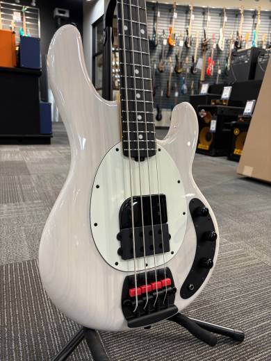 Store Special Product - Ernie Ball Music Man - 217-TC4-51-06