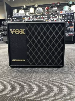 Store Special Product - VOX VT 1X8