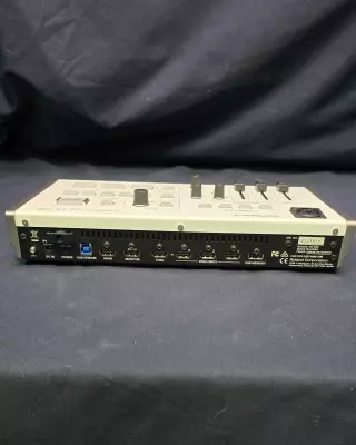 Store Special Product - Roland - VR-1HD AV Streaming Mixer