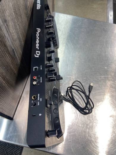 Store Special Product - Pioneer DJ - DDJ-REV1