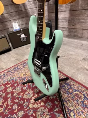 Store Special Product - Fender Tom Delonge Strat - Surf Green
