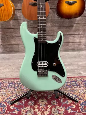 Store Special Product - Fender Tom Delonge Strat - Surf Green