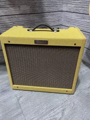 Store Special Product - Fender - 021-3205-700
