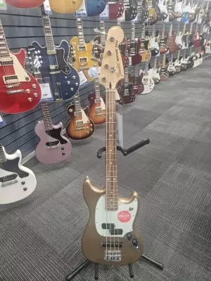 Store Special Product - Fender BASS OR