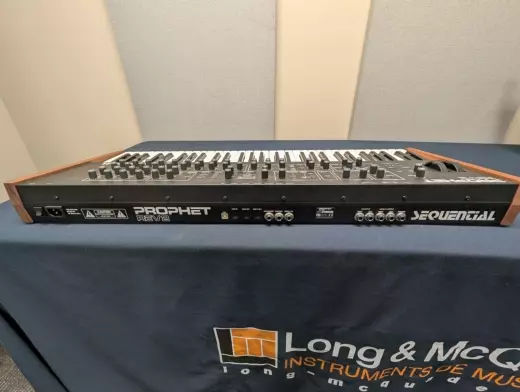 Store Special Product - Dave Smith Instruments - PROPHET REV2 8