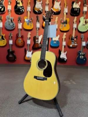 Store Special Product - Martin Guitars - HD-28 V18