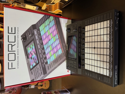 Store Special Product - Akai - FORCE-AKAI