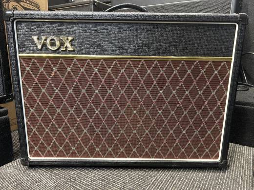 Store Special Product - Vox - AC15C1