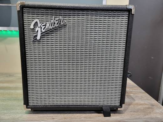 Store Special Product - FENDER RUMBLE 15 V3