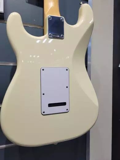 Store Special Product - FENDER STANDARD STRAT MPL W/PG OWT