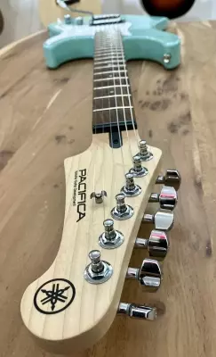 Store Special Product - Yamaha Pacifica 112V
