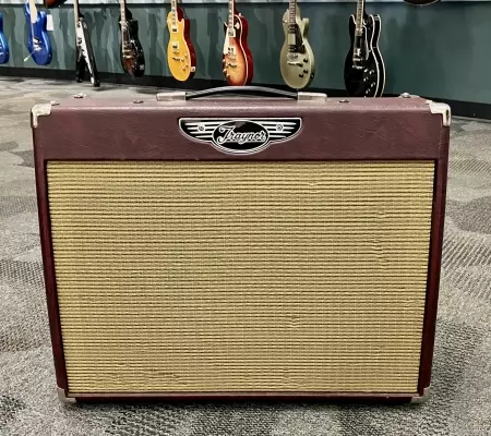 Store Special Product - Traynor YCV40WR 40 watt tube combo