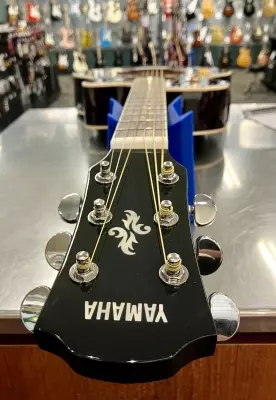 Store Special Product - Yamaha APX600FM cutaway acoustic electric