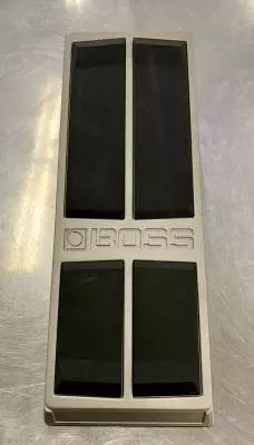 Store Special Product - BOSS FV-500L stereo low impedance volume pedal