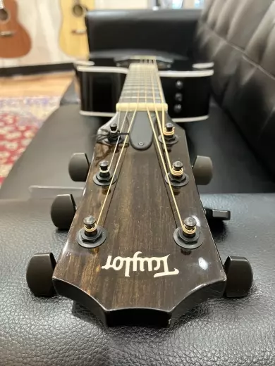 Store Special Product - Taylor 214CE Grand Auditorium in Black Gloss