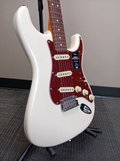 Store Special Product - Fender - American Professional II Stratocaster - Olympic White