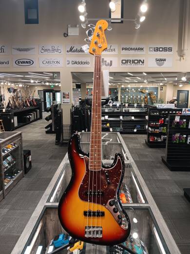 Store Special Product - Fender - American Vintage II 1966 Jazz Bass, Rosewood Fingerboard - 3-Colour Sunburst