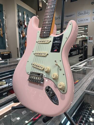 Store Special Product - Fender - Limited Edition American Professional II Stratocaster, Rosewood Fingerboard - Shell Pink