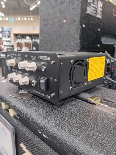 Store Special Product - BOSS - W-TAE CORE