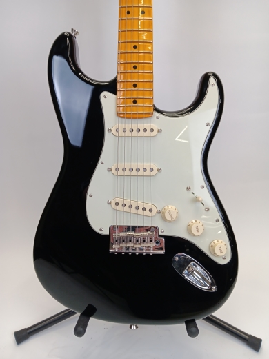 Store Special Product - Fender - American Professional II Stratocaster, Maple Fingerboard - Black
