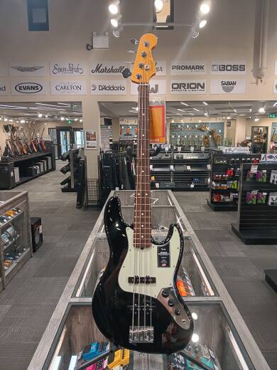 Store Special Product - Fender - American Professional II Jazz Bass, Rosewood Fingerboard - Black