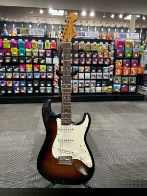 Store Special Product - Squier - 037-4010-500