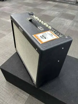 Store Special Product - Fender - 223-1200-000