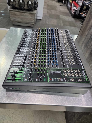 Store Special Product - Mackie - PROFX22 V3