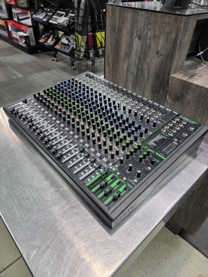 Store Special Product - Mackie - PROFX22 V3