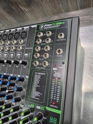 Store Special Product - Mackie - PROFX22 V3