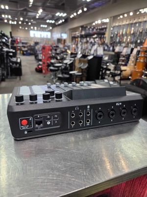 Store Special Product - RODE - RODECAST PRO II