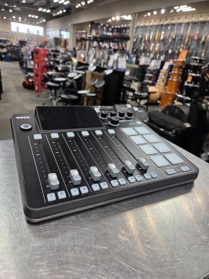Store Special Product - RODE - RODECAST PRO II