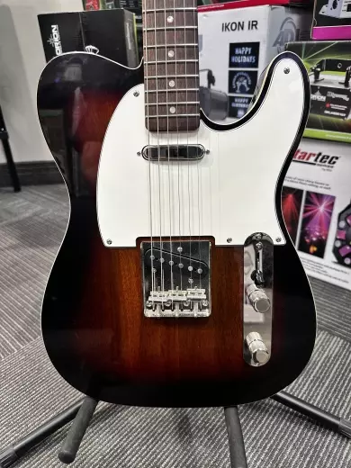 Store Special Product - Squier - 037-4040-500