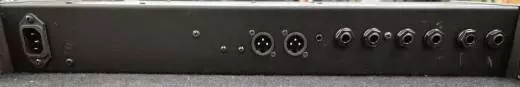 Store Special Product - Traynor 10\"/200 Watt Combo Drum Amp