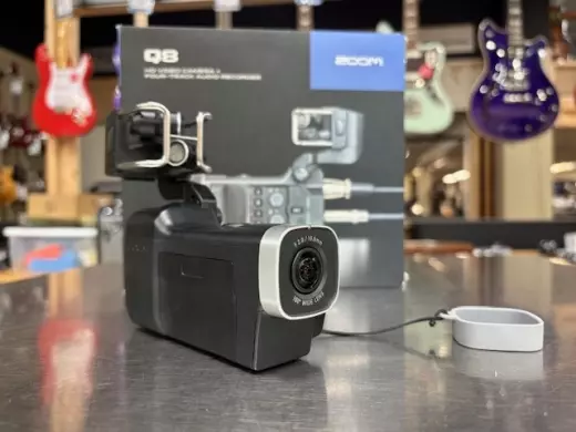 Store Special Product - Zoom - Q8 ZOOM