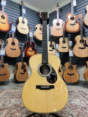 Store Special Product - Martin Guitars - OMJM JOHN MAYER