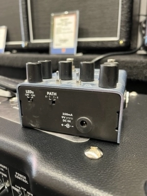 Store Special Product - Fender Tre-Verb Tremolo/Reverb Pedal