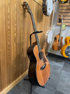 Store Special Product - Taylor Guitars - 814CE Builder\
