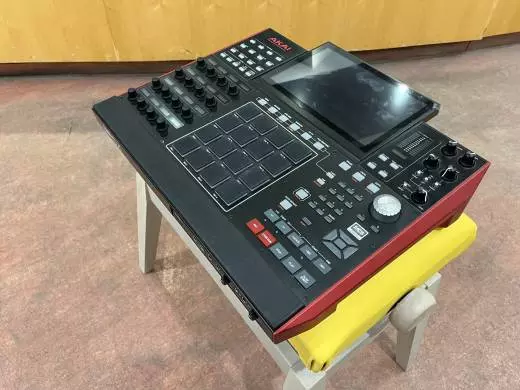 Store Special Product - Akai - MPC X