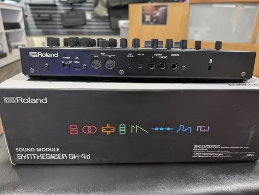 Store Special Product - Roland - SH-4D