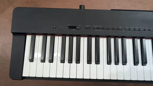 Store Special Product - Yamaha - P225 B