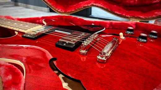 Store Special Product - ES-335 Dot Original