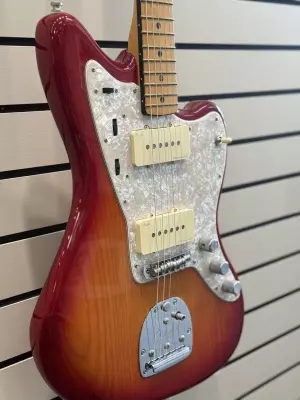 Store Special Product - Fender American Ultra Jazzmaster