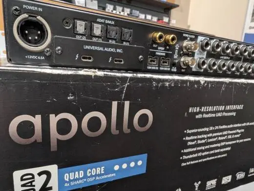 Store Special Product - Universal Audio Apollo Quad Thunderbolt 3 / Firewire Audio Interface