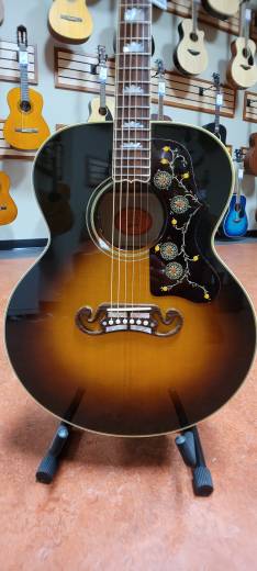 Store Special Product - Gibson SJ200 Vintage Sunburst