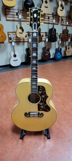Store Special Product - Gibson SJ200 Antique Natural