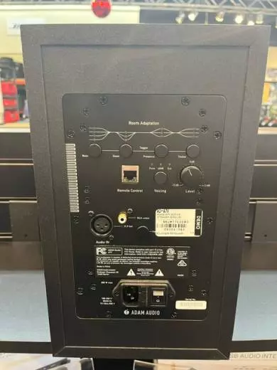 Store Special Product - ADAM Audio - AD-A7V